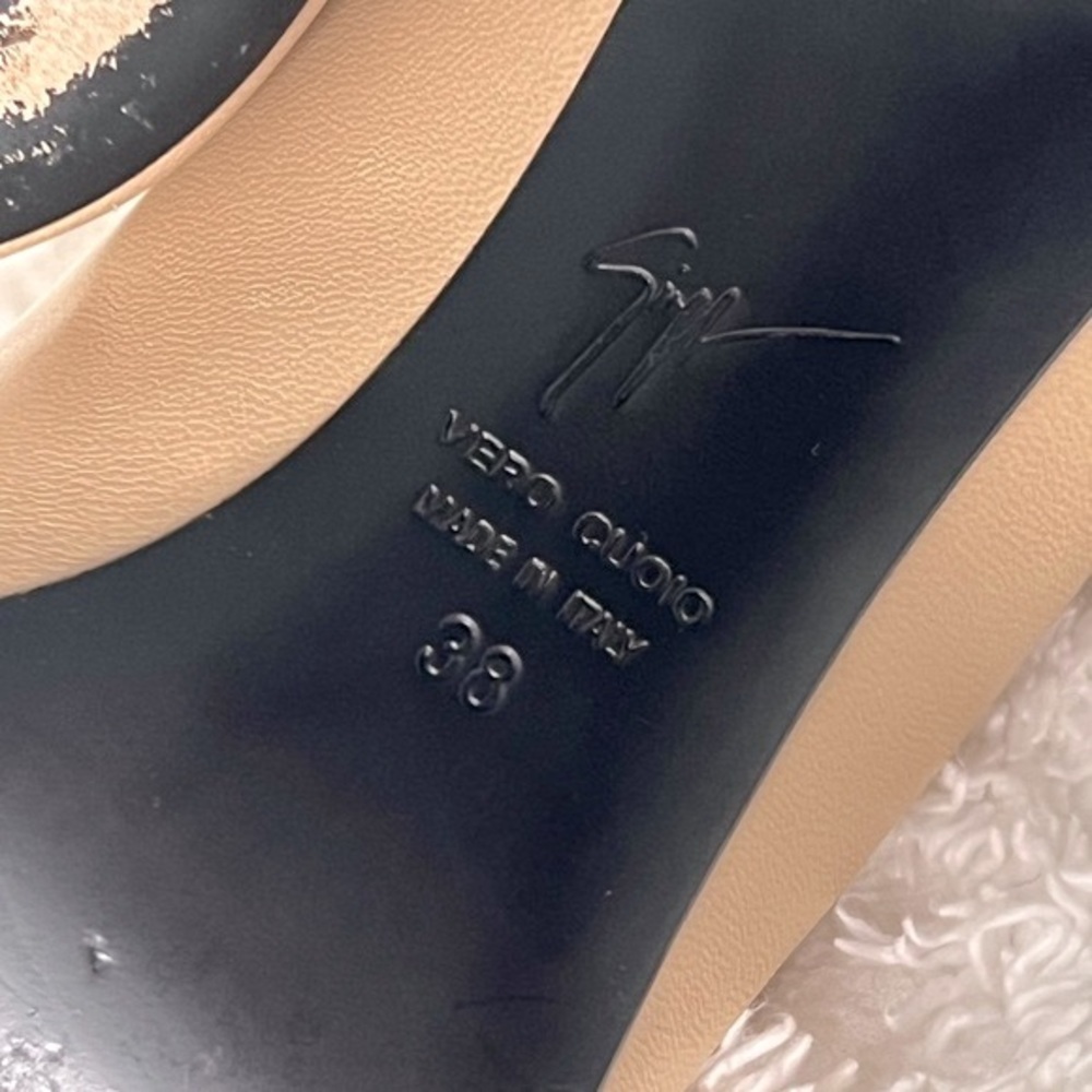 GIUSEPPE ZANOTTI • BEIGE BLACK PUMP • MINT IN BOX - Picture 7 of 7